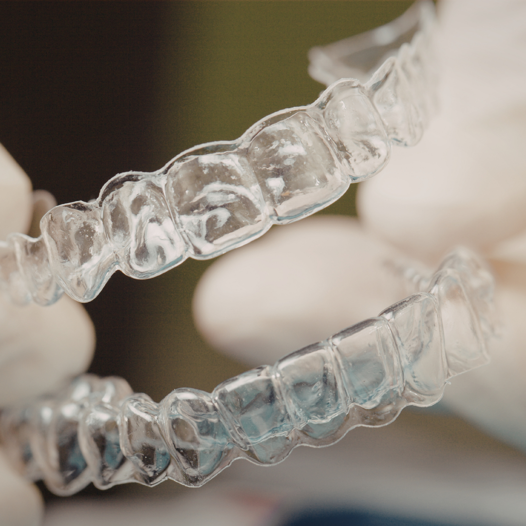 Clear Aligners vs. Retainers: What’s the Difference and When Do You Need Each?
